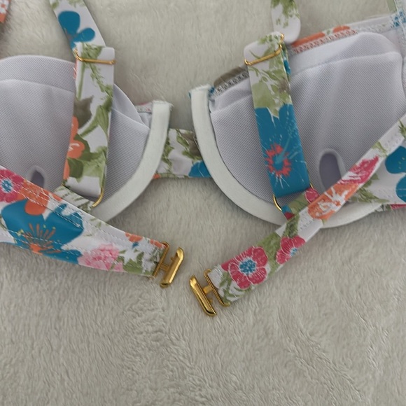Musera Floral Bikini Top with Blue and Green Accents - Picture 5 of 7